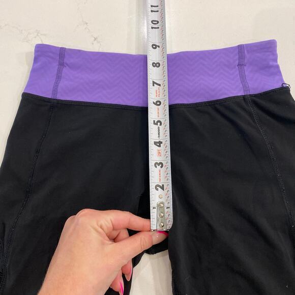 Lululemon Capri Leggings Black and Purple Size 4 - Picture 9 of 10
